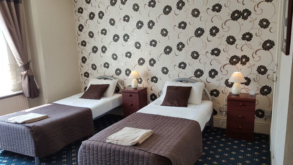 The Fairhaven Hotel Beeston  Exterior photo